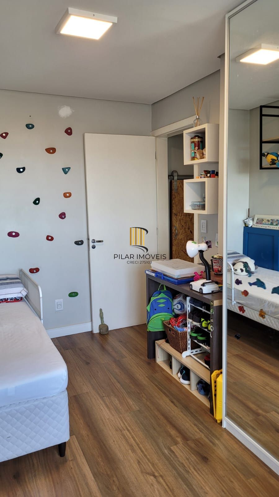Cobertura com 157m2, 3 dormitórios no bairro Boa Vista.