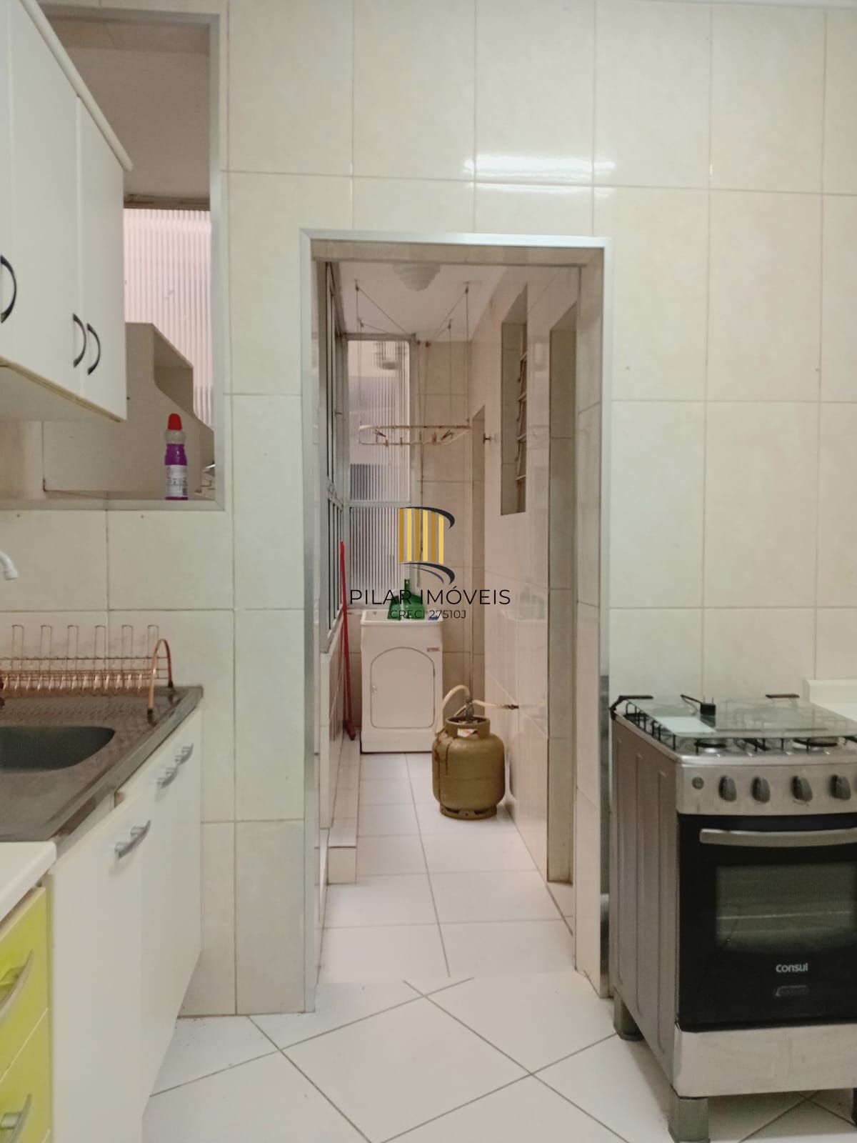 Apartamento 3 dormitórios, frente, sacada no bairro Santana - Porto Alegre - RS