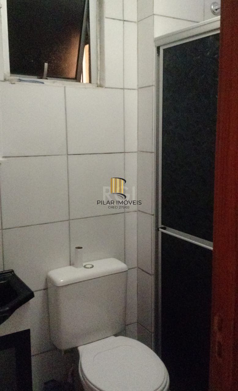Apartamento para Venda - 40m², 2 dormitórios, 1 vaga - Lomba do Pinheiro