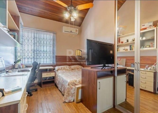 CASA DE CONDOMÍNIO, 3 DORMITÓRIOS, SUÍTE, NO BAIRRO JARDIM SABARÁ, PORTO ALEGRE/RS