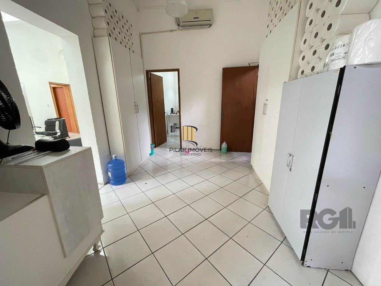 Prédio comercial 225m², com 5 lojas individuais, pé direito alto - ótima localização na Vila Conceição.