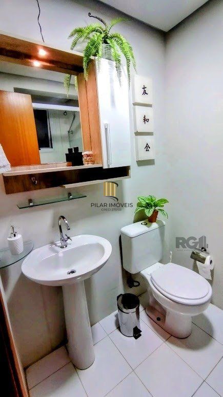 Apartamento 2 dormitórios no bairro Azenha
