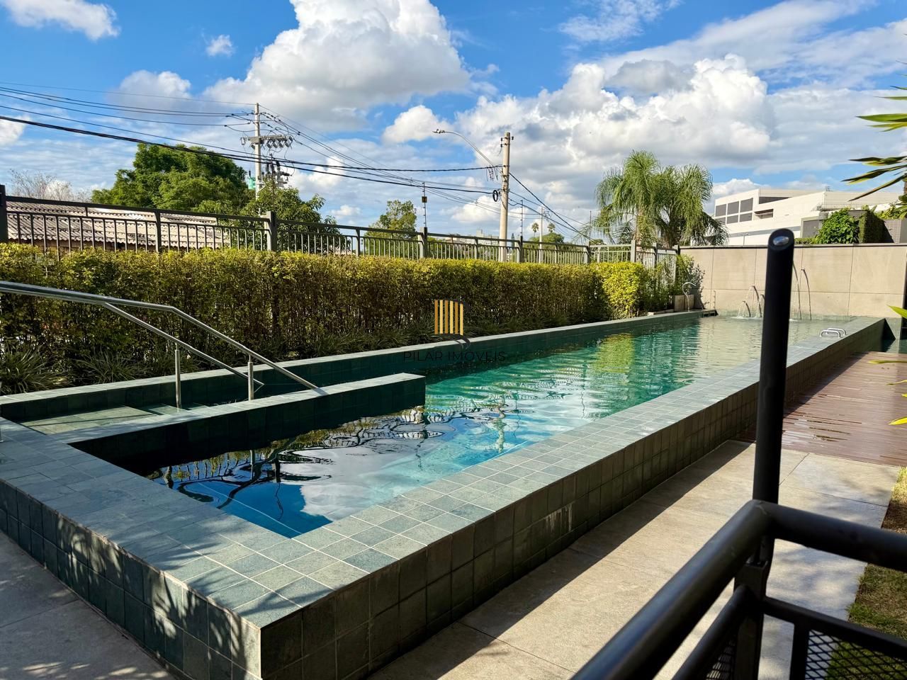 Apartamento com box duplo no bairro Teresópolis