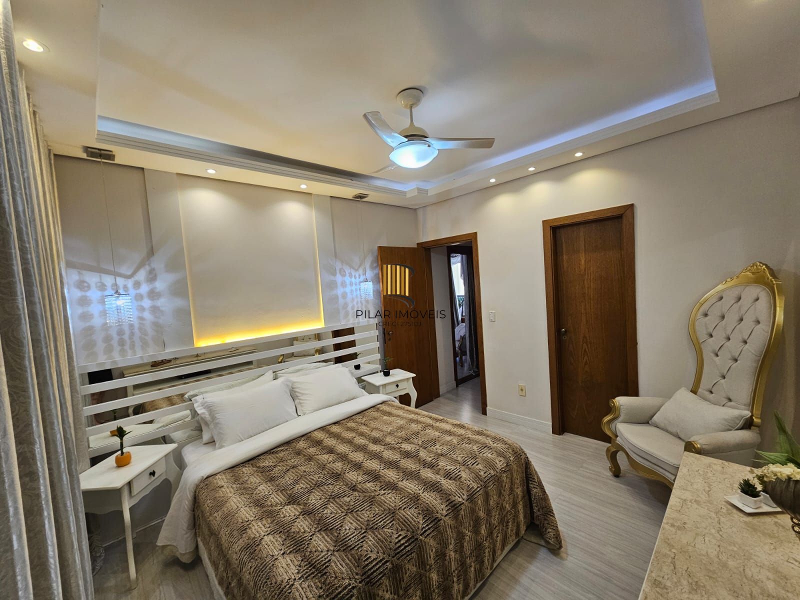 Apartamento com 02 quartos e 01 vaga no Centro Histórico de Porto Alegre