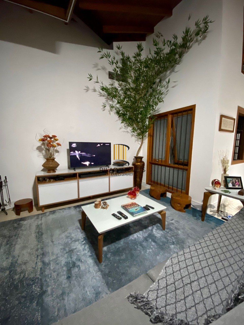 Casa 4 dormitórios no bairro Partenon
