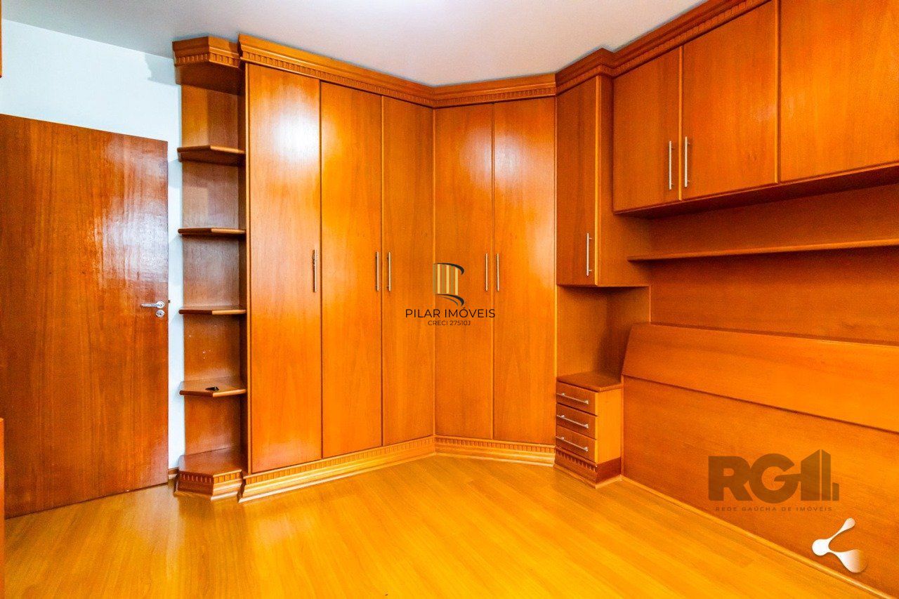 Apartamento com 2 dormitórios e 1 vaga de garagem escriturada  no bairro Rio Branco