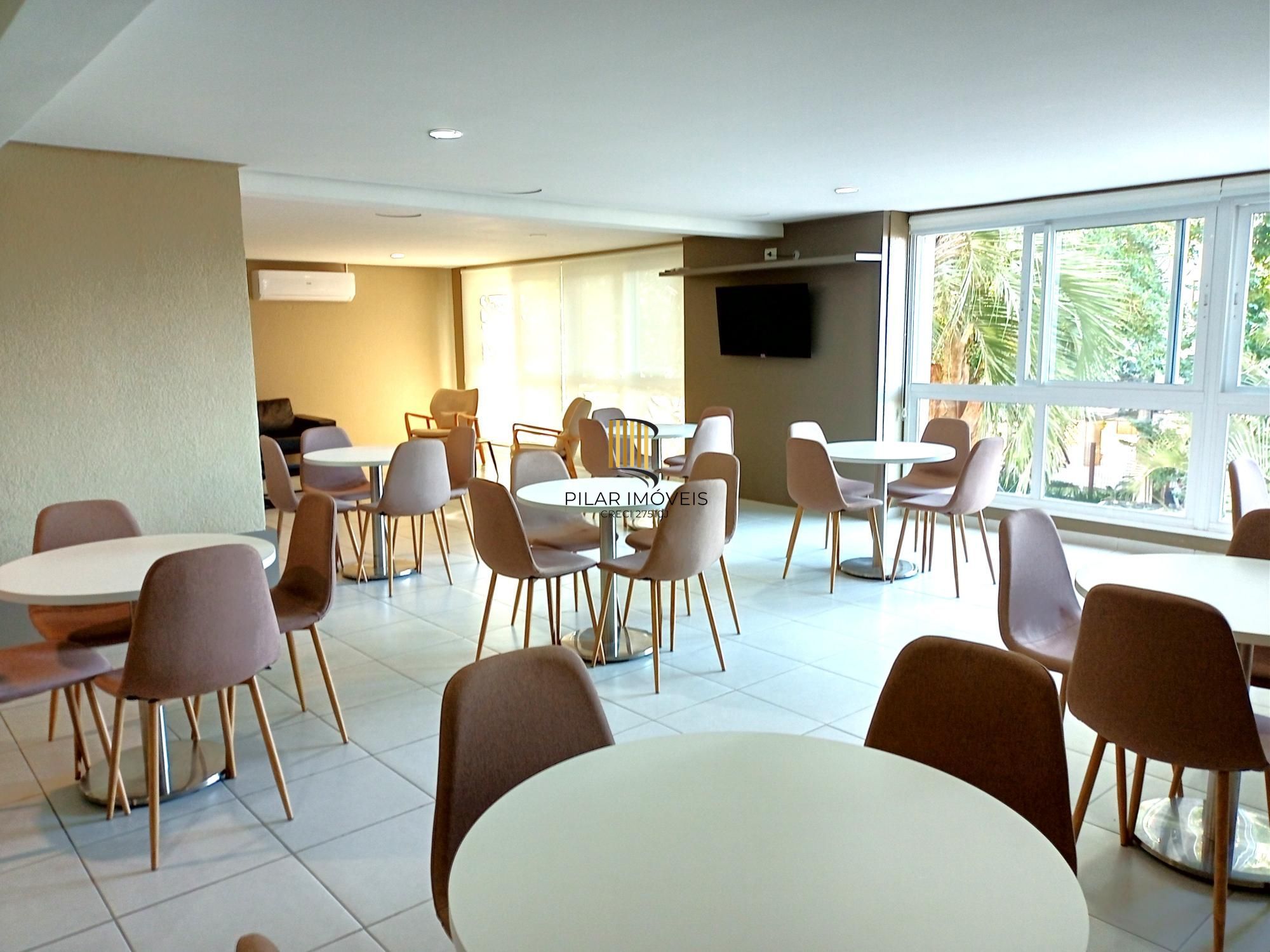 Apartamento 2 Dormitórios (1 Suíte), 64m², Churrasqueira, Vaga Coberta