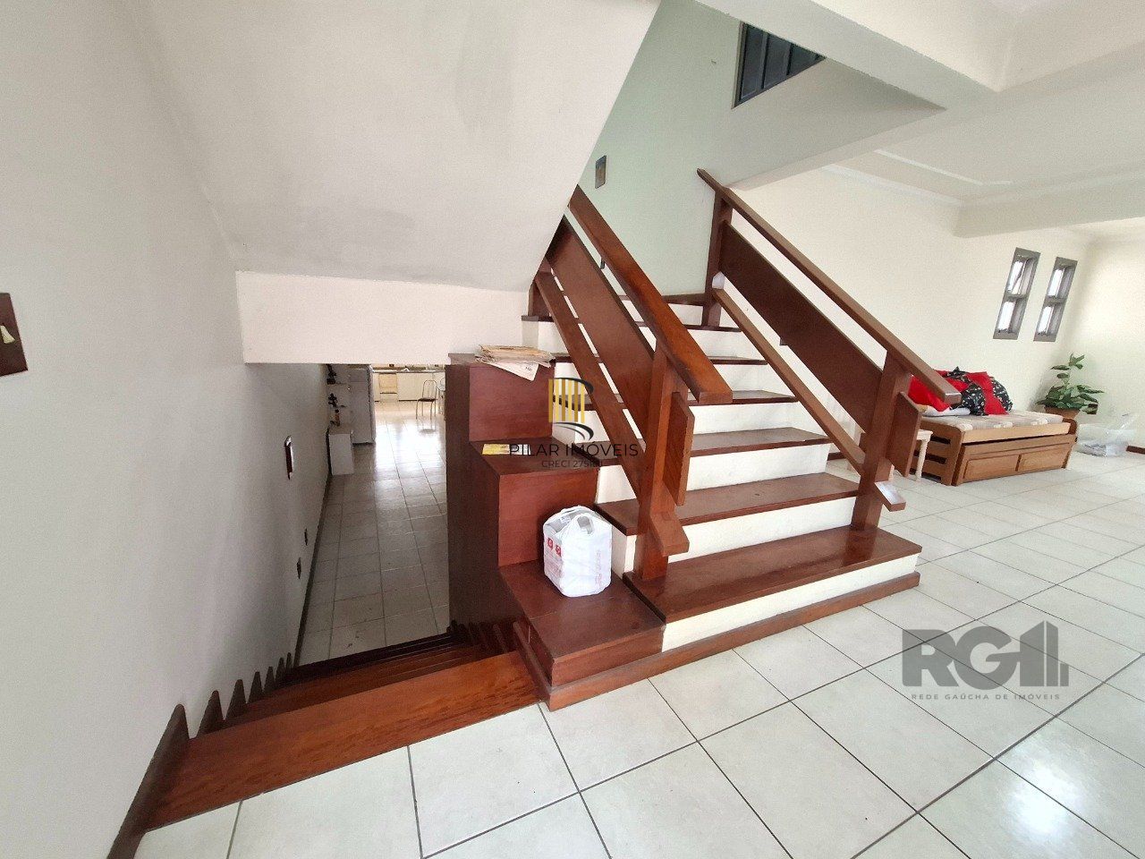 Casa com 537,00 m² com 04 dormitórios no Bairro Tristeza