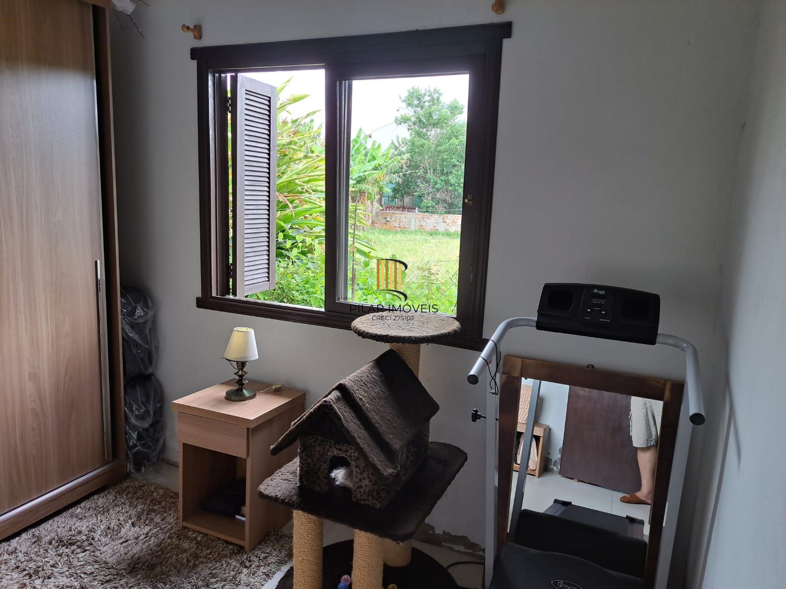 Casa com 02 quartos (01 suíte), 03 vagas no Bairro Sarandi em Porto Alegre