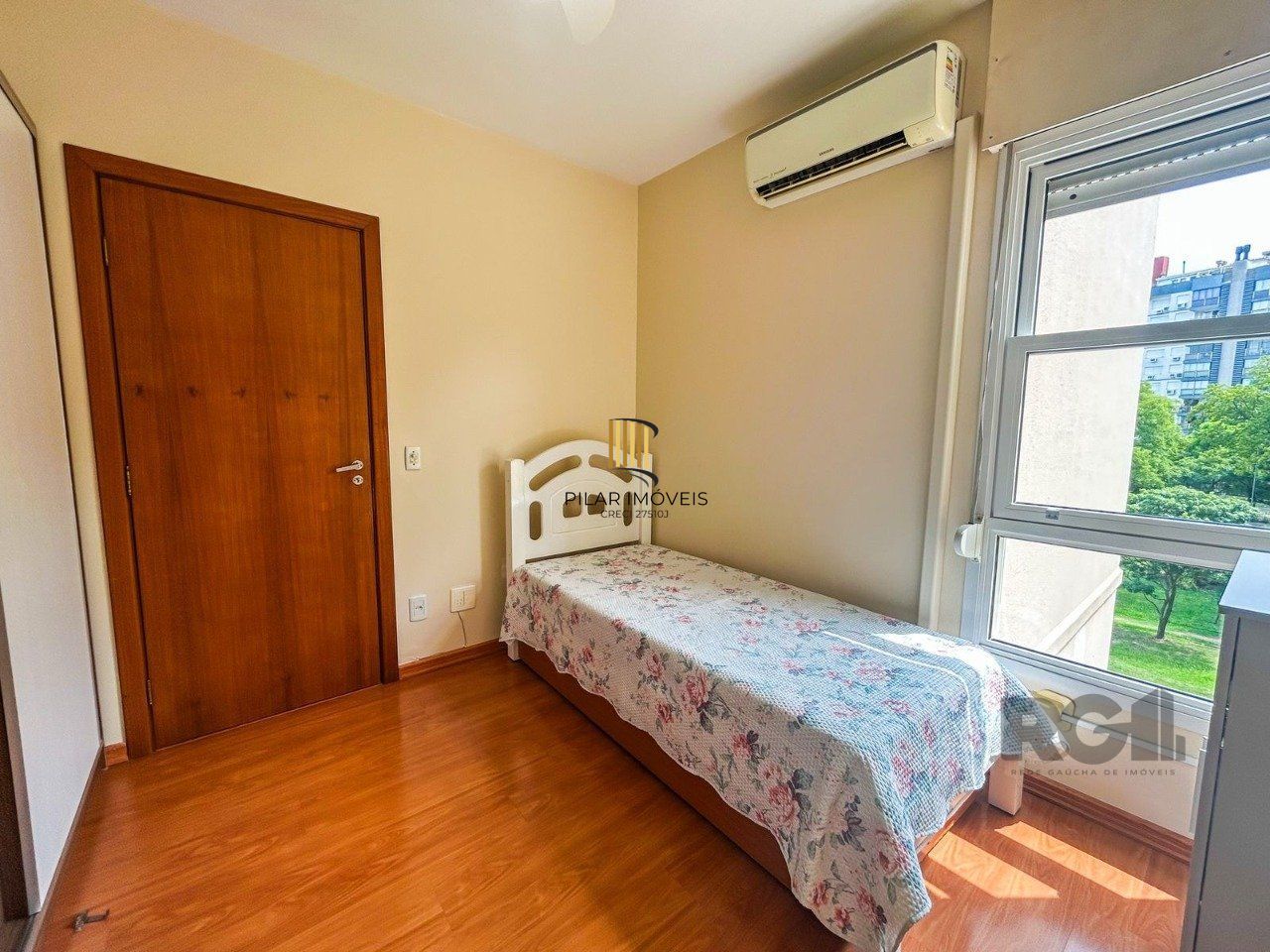 Apartamento de 03 dormitórios no Bairro Azenha Porto Alegre/RS