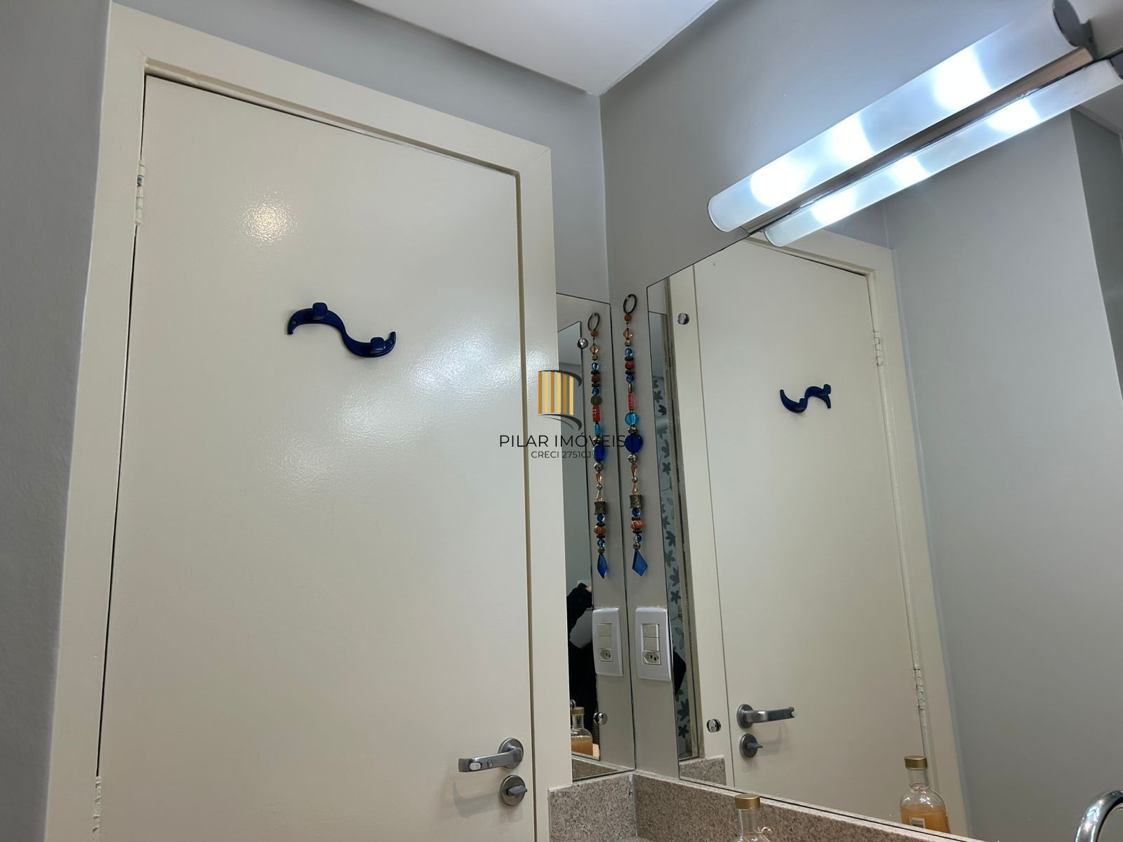 Apartamento 1 dormitório no bairro Santo Antônio Porto Alegre-RS