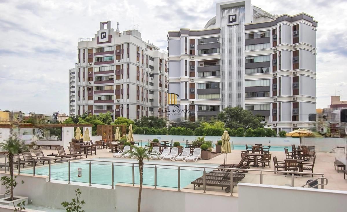 Cobertura com 157m2, 3 dormitórios no bairro Boa Vista.