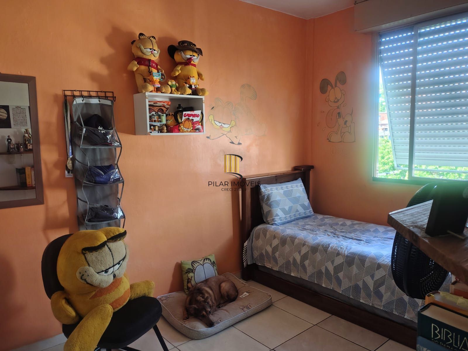 Apartamento de 2 dormitórios , portaria , salão de festas com churrsaqueira !