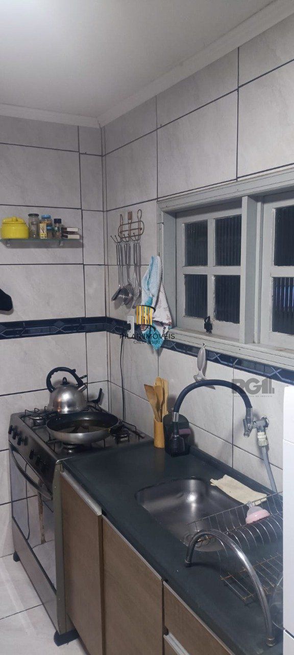 apartamento de 2 dormitórios com garagem coberto no bairro Teresópolis