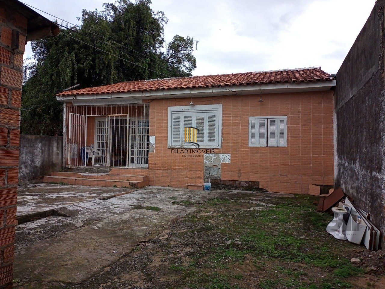 Casa para Venda - 482m², 3 dormitórios, 3 vagas - Camaquã, Porto Alegre