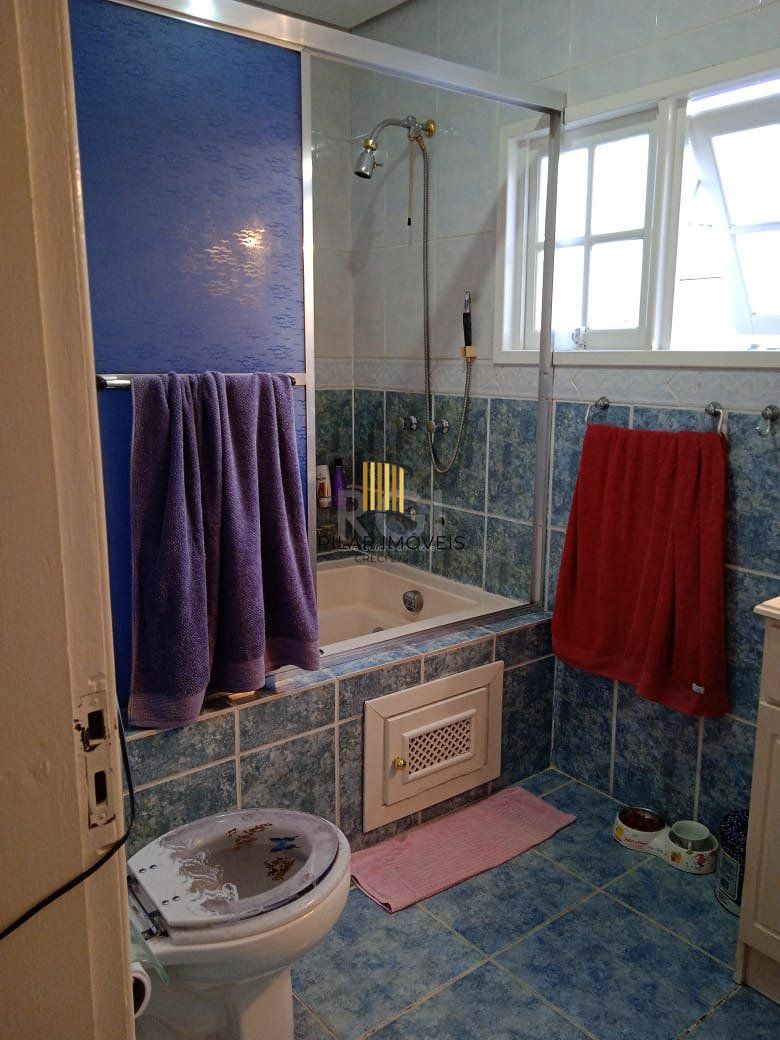 Casa para Venda - 100m², 2 dormitórios, sendo 1 suites, 2 vagas - Vila Nova, Porto Alegre