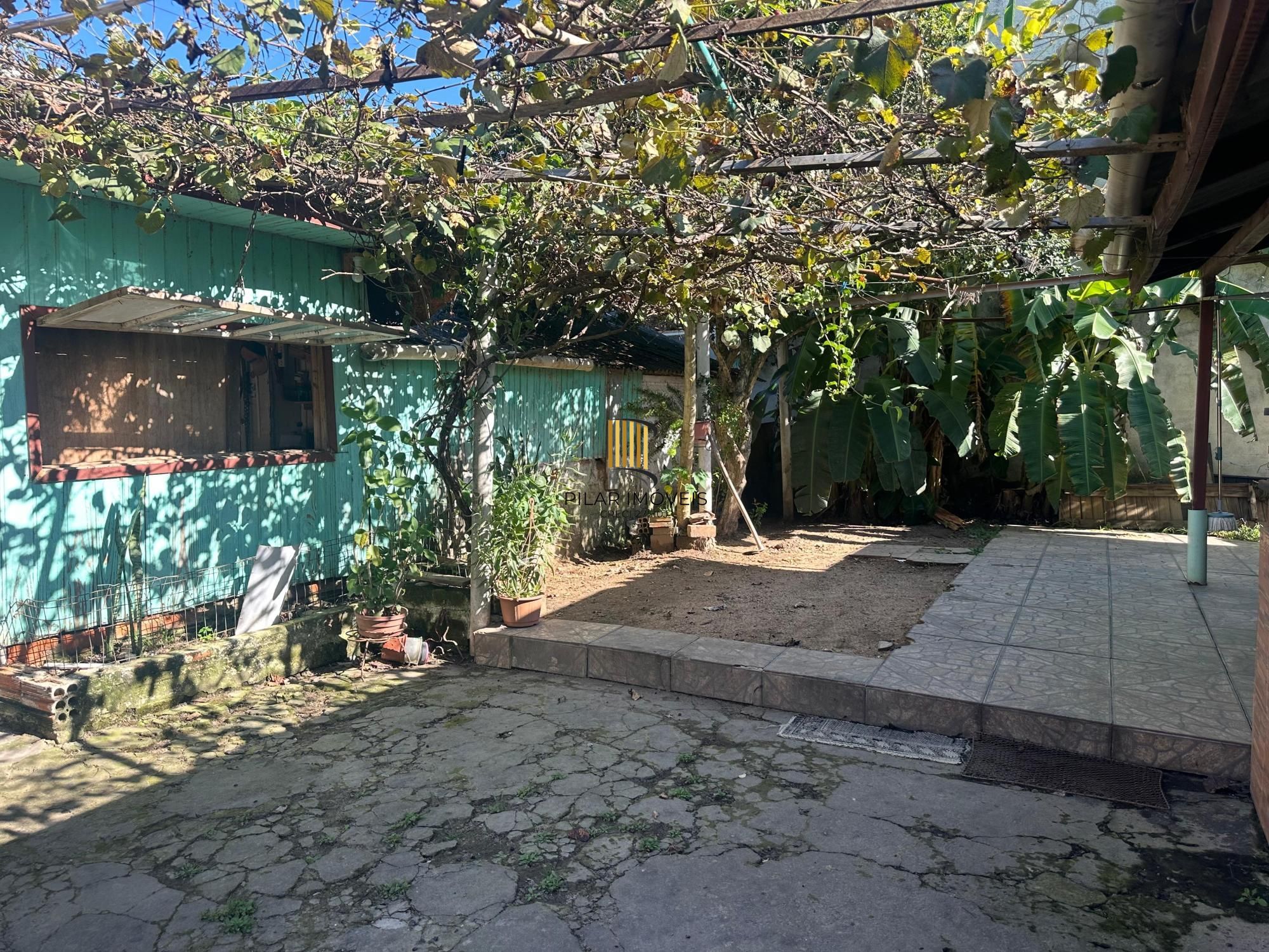 Casa com 2 dormitórios suítes no bairro Lageado, em área rural de Porto Alegre