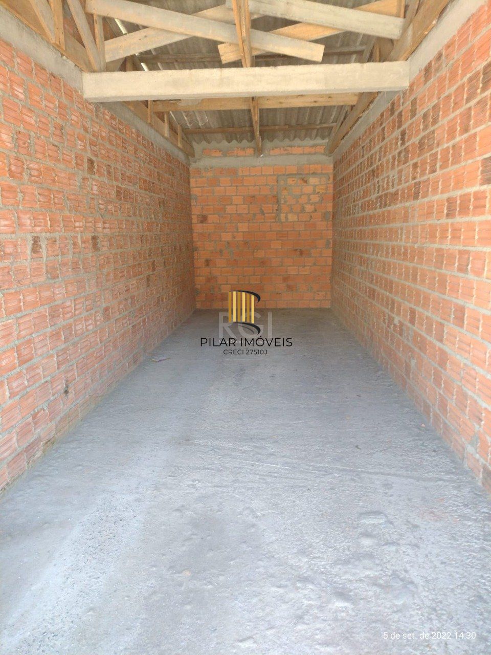 Casa para Venda - 220m², 2 dormitórios, sendo 1 suites, 2 vagas - Cavalhada, Porto Alegre