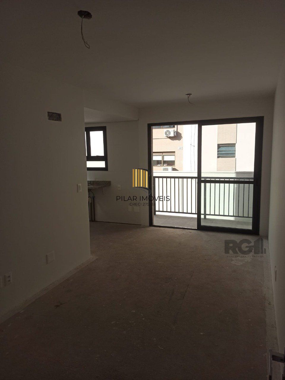 Grande OPORTUNIDADE!! Lindo Apartamento, com amplo Garden privado!!! Sua localização privilegiada, é com certeza um diferencial de destaque deste imóvel