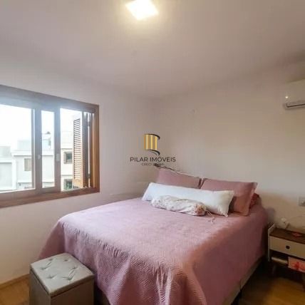 Casa em condominio com 2 vagas