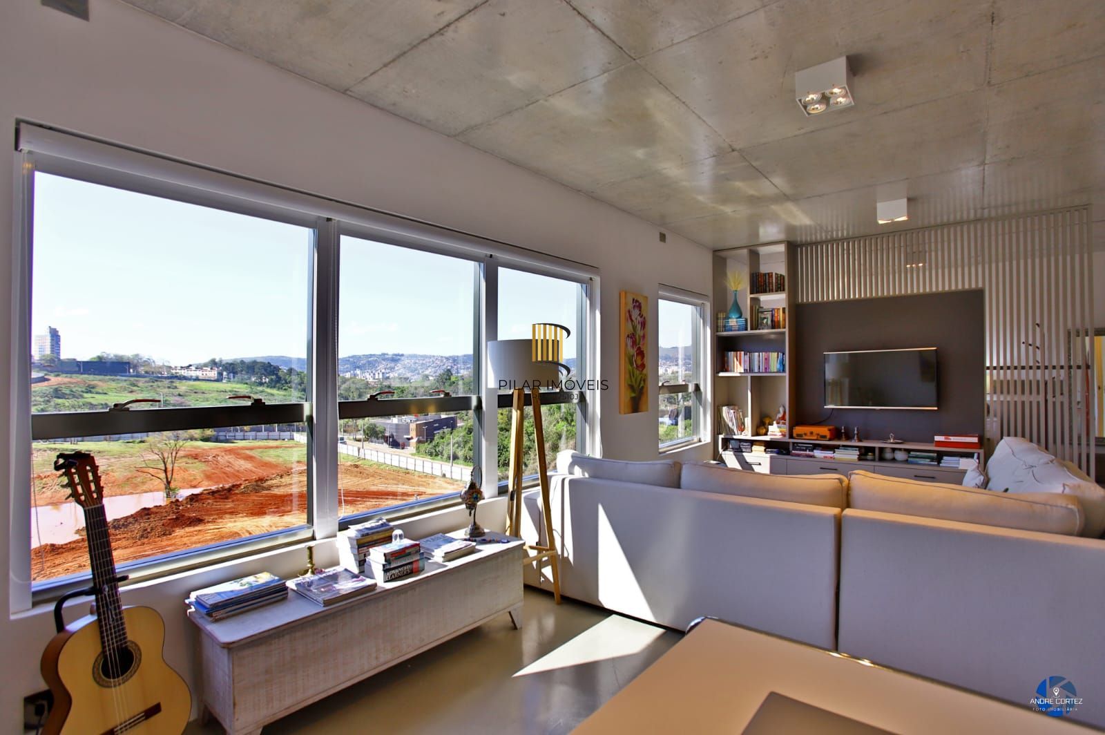 Apartamento de 02 quartos, , 01 vaga, 01 suítes, Área de serviço em Porto Alegre/RS