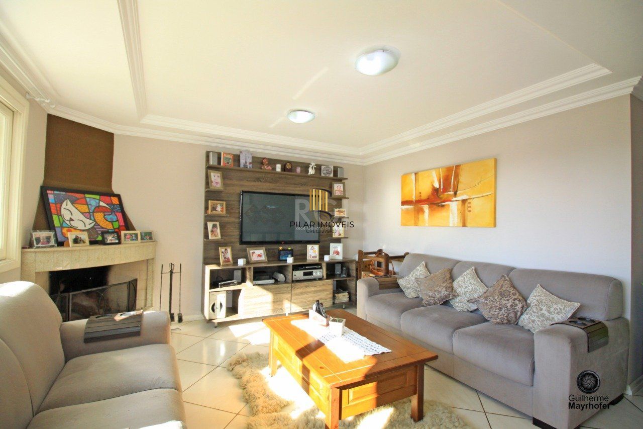 Casa para Venda - 328.5m², 3 dormitórios, sendo 1 suites, 3 vagas - Cavalhada, Porto Alegre