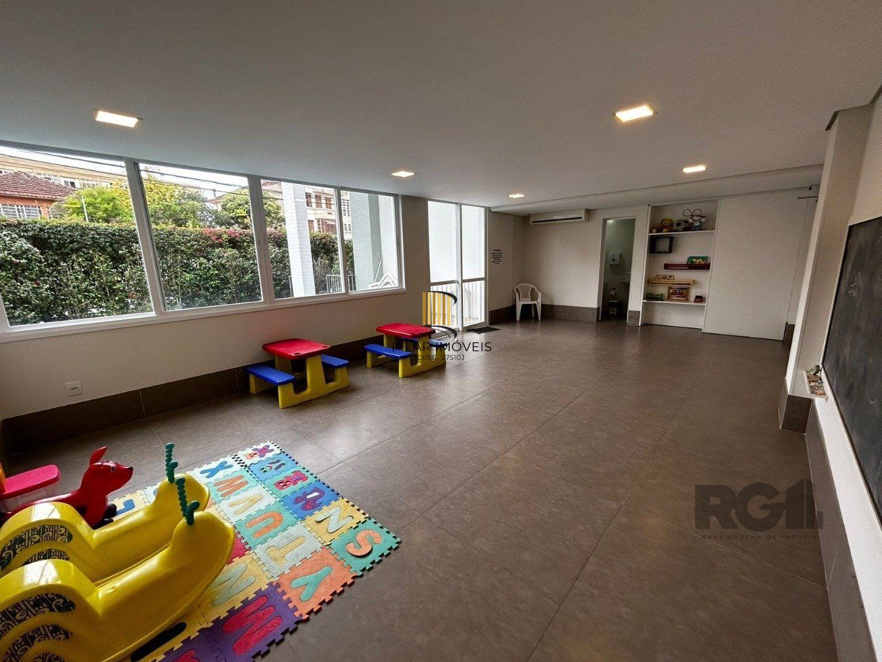 Apartamento com 3 suíte, churrasqueira, vaga de garagem, no bairro Menino Deus, Porto Alegre/RS