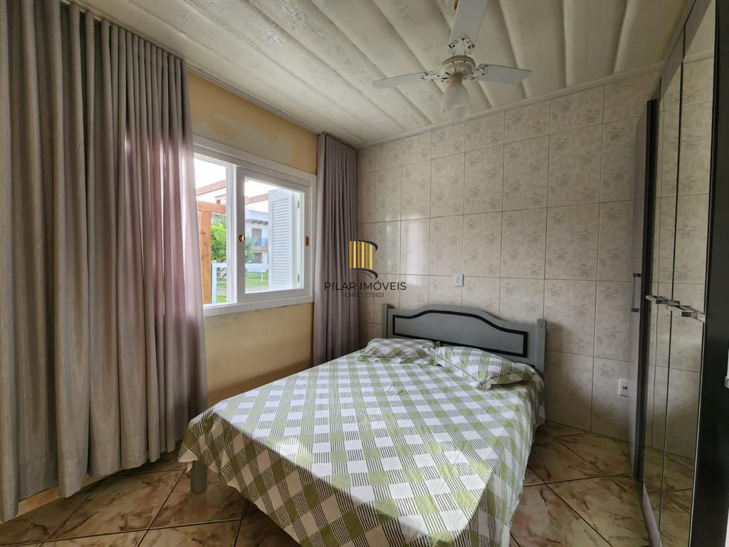 Casa 3 dormitórios, 1 suite, lareira, 2 vagas de garagem, piscina, bairro Mariápolis, Osório-RS