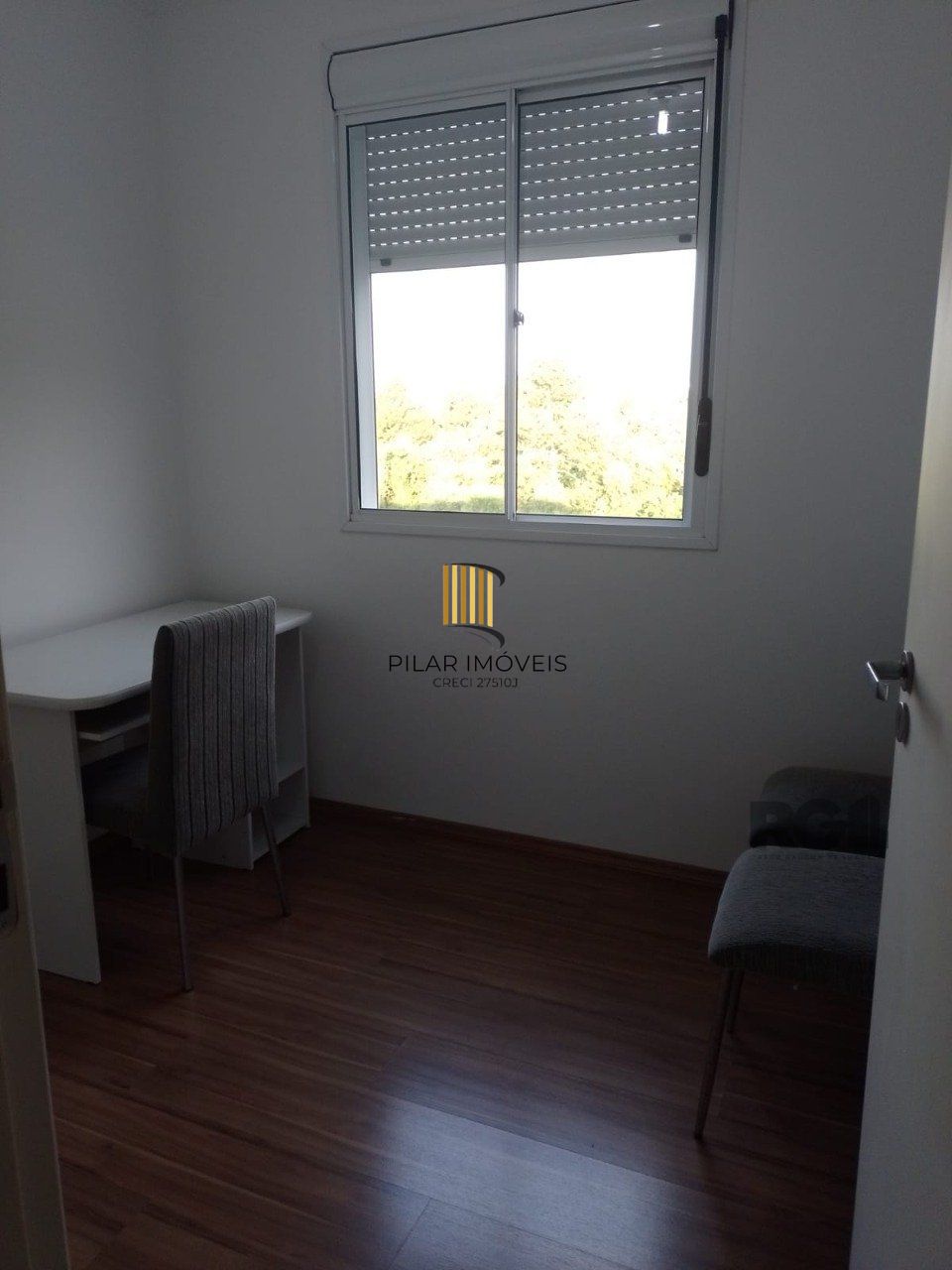 Apartamento de 3 dormitórios com vaga no bairro Morro Santana