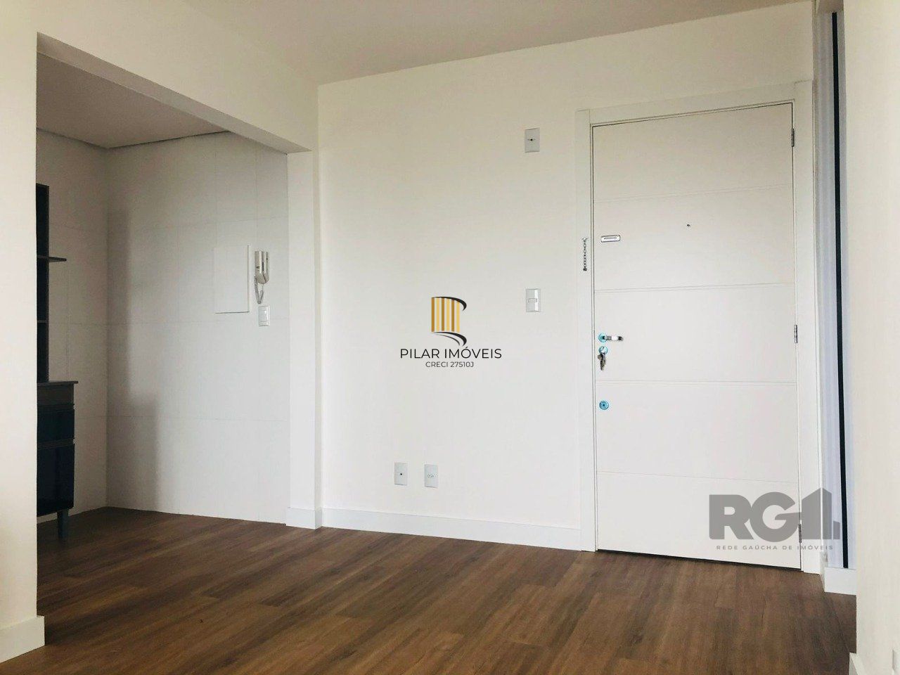 Apartamaento de 2 dormitórios, sala, cozinha, banheiro no bairro Marechal Rondon em Canoas