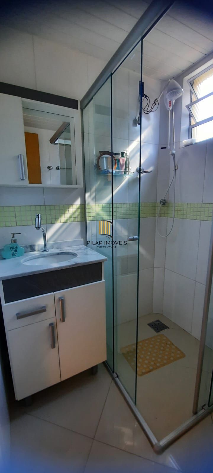 Apartamento2 dormitorios semi mobiliado no bairro Partenom