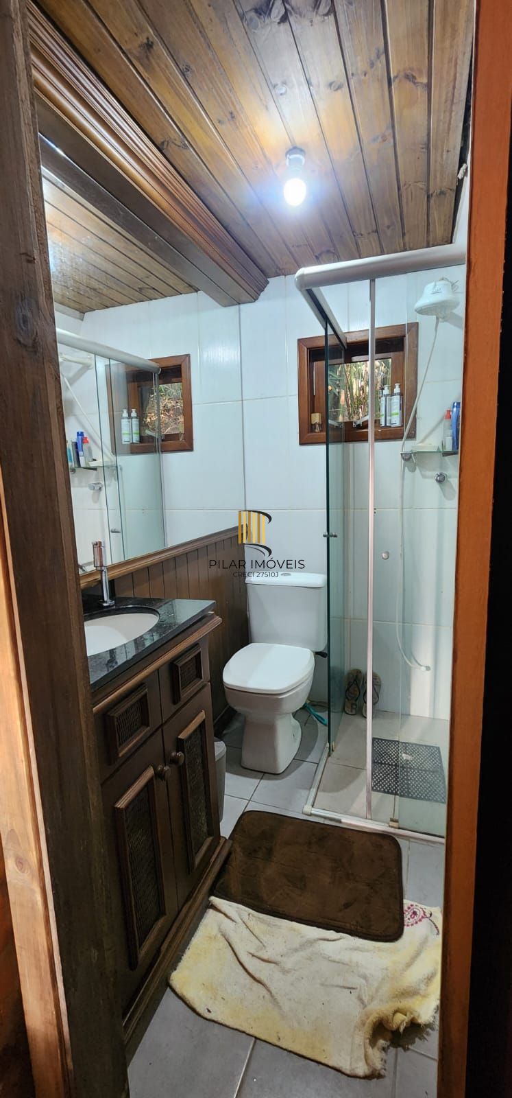 sítio em igrejinha  com uma  cabana  de 1 dormitório com 15mil metros quadrados Igrejinha- RS