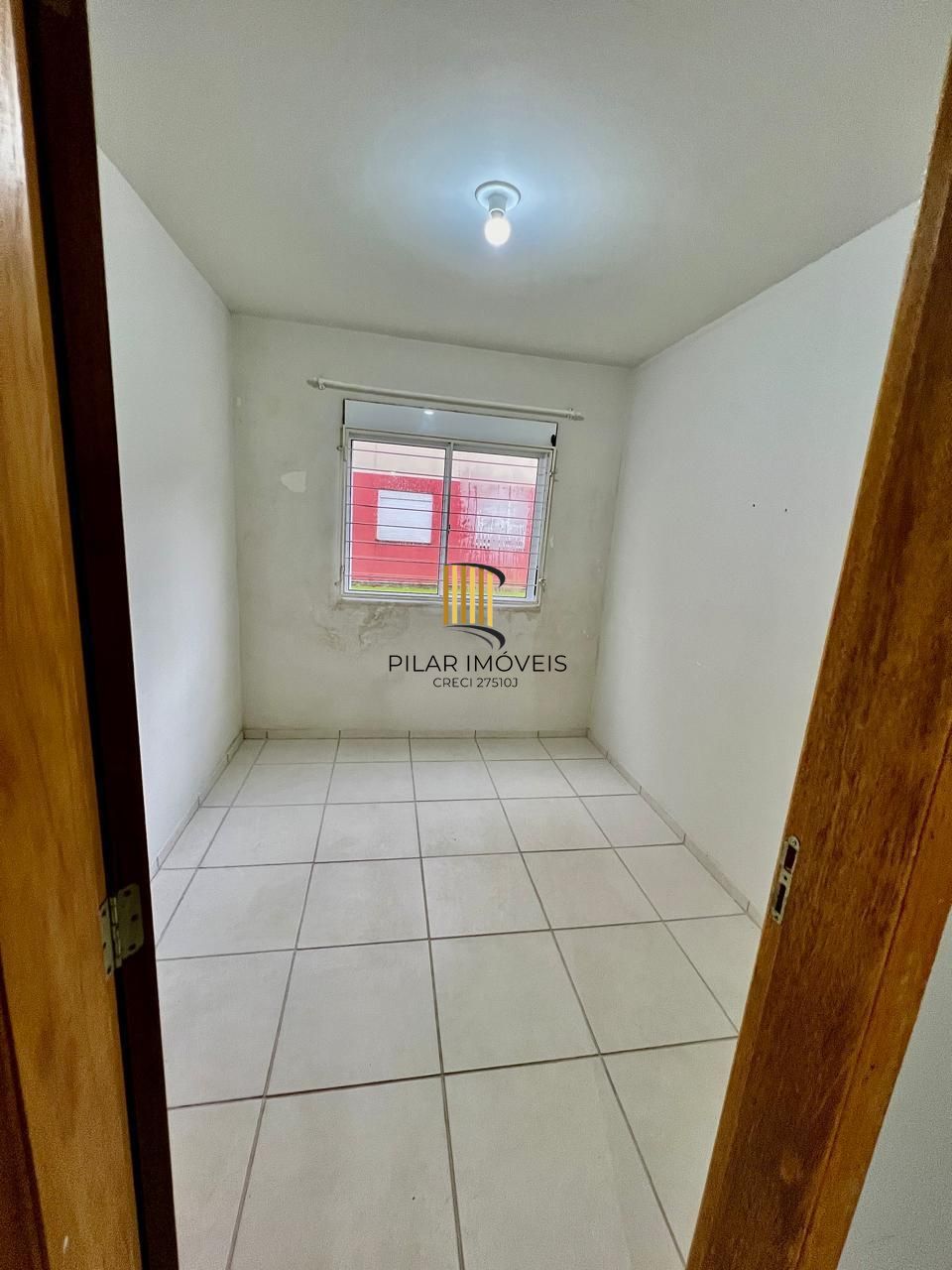 Apartamento Térreo com 02 Quartos.