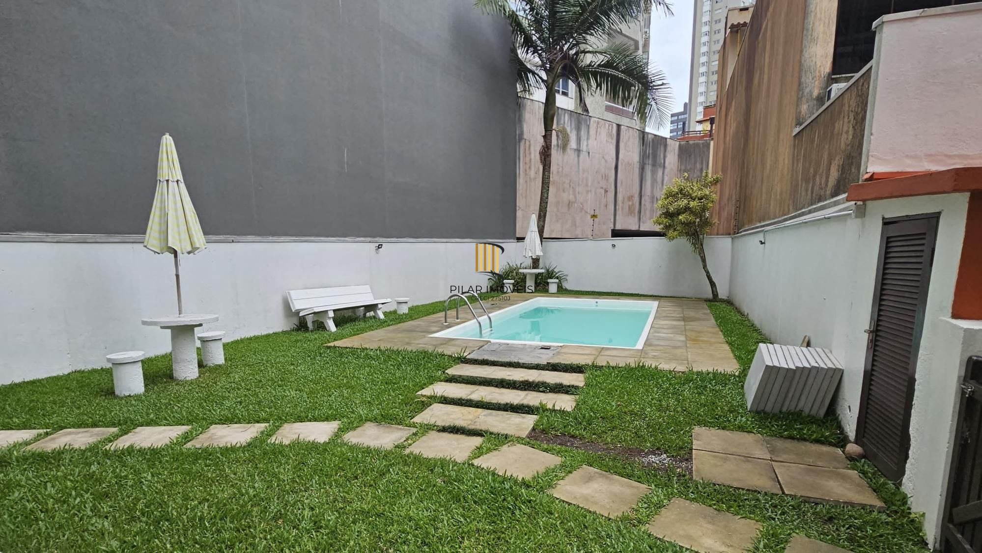 Apartamento com 01 dormitório em Torres - Centro - Praia Grande