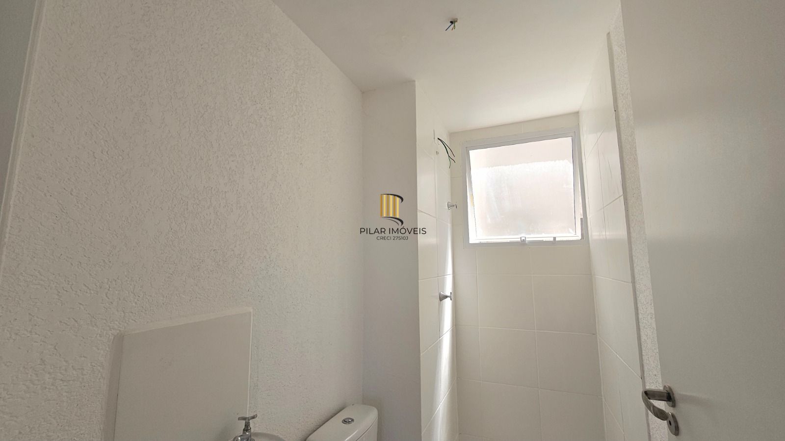 Apartamento com 2 dormitórios no bairro Restinga em Porto Alegre/RS