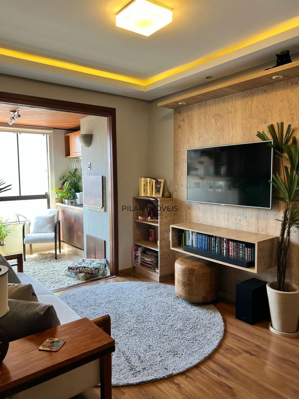 Apartamento à venda no bairro Jardim botânico com 2 dormitórios e Vaga coberta.