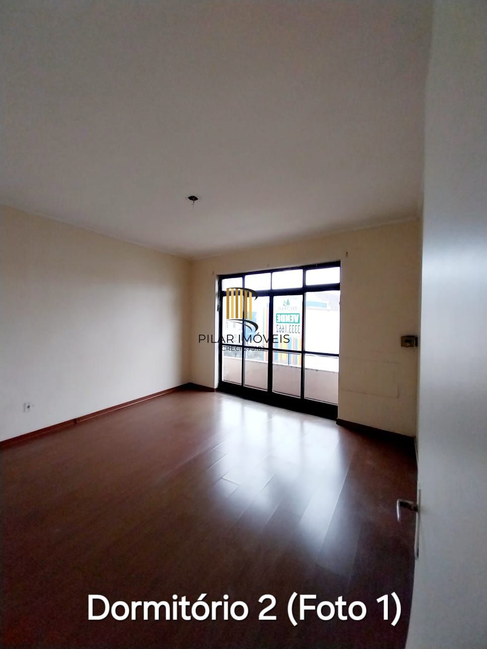Apartamento com 03 quartos e 02 banheiros no Bairro Petrópolis