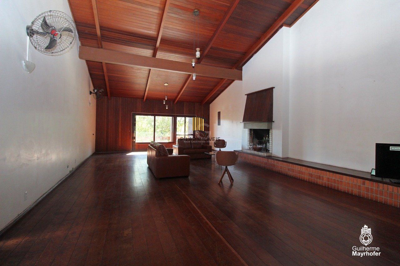 Casa para Venda - 526.64m², 4 dormitórios, sendo 2 suites, 4 vagas - Teresópolis