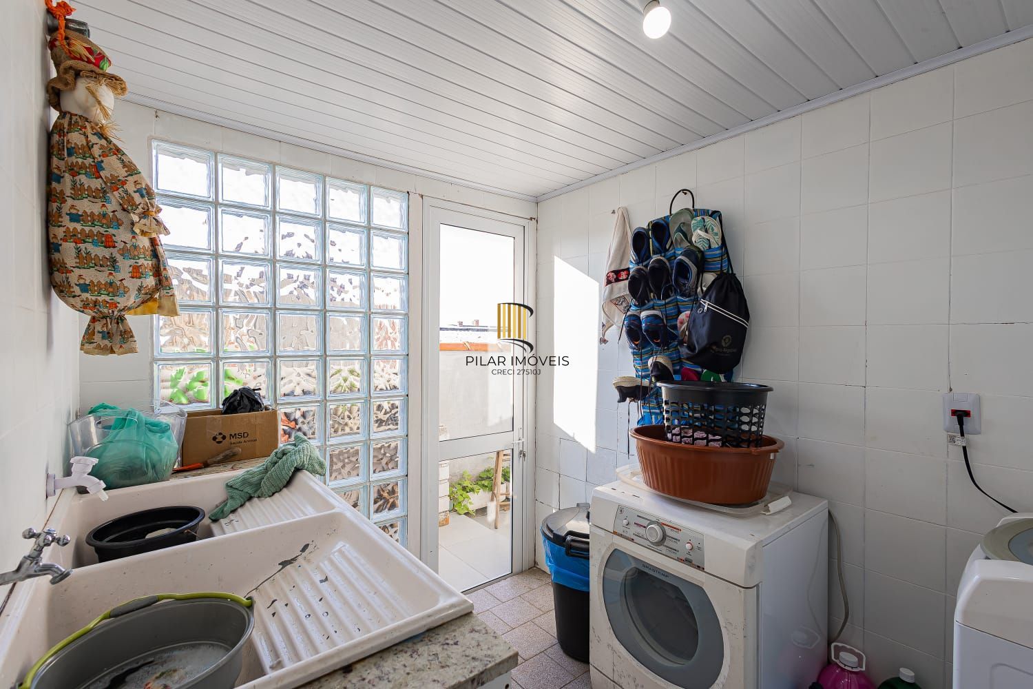 🏡 Casa Térrea com 3 quartos, Suíte com Banheira e Área de Lazer Completa