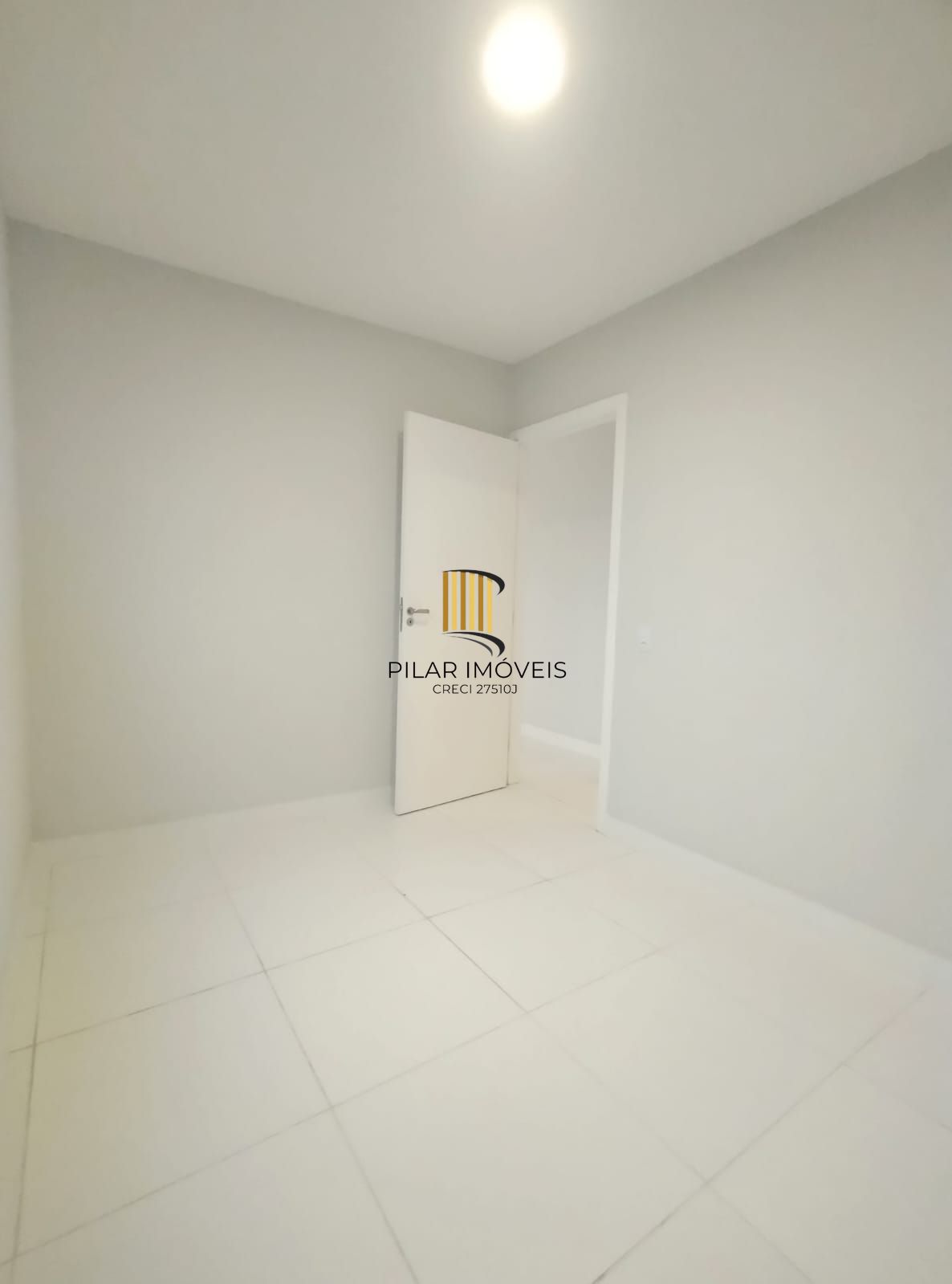 Apartamento 2 dormitórios no bairro Restinga