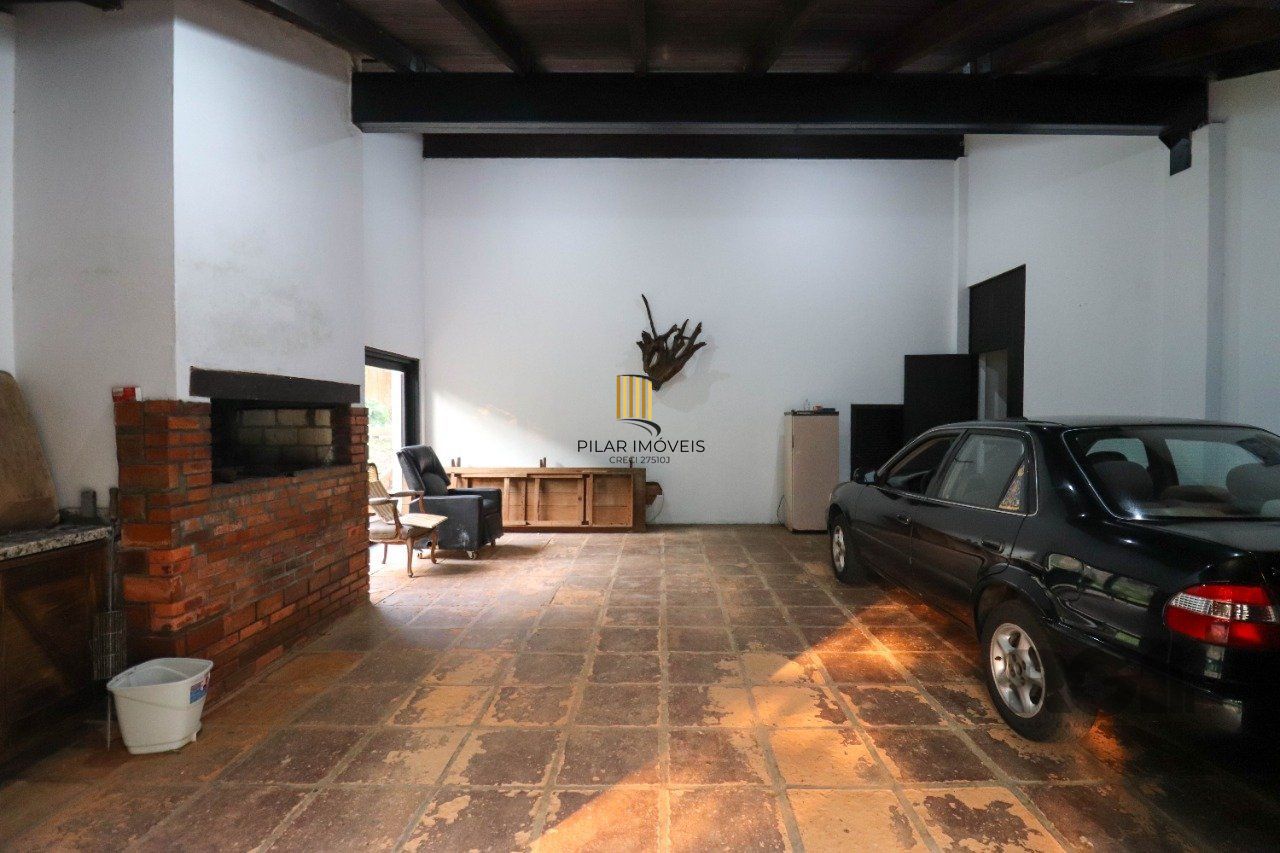 Casa para Venda - 523.36m², 6 dormitórios, sendo 2 suites, 2 vagas - Vila Conceição, Porto Alegre