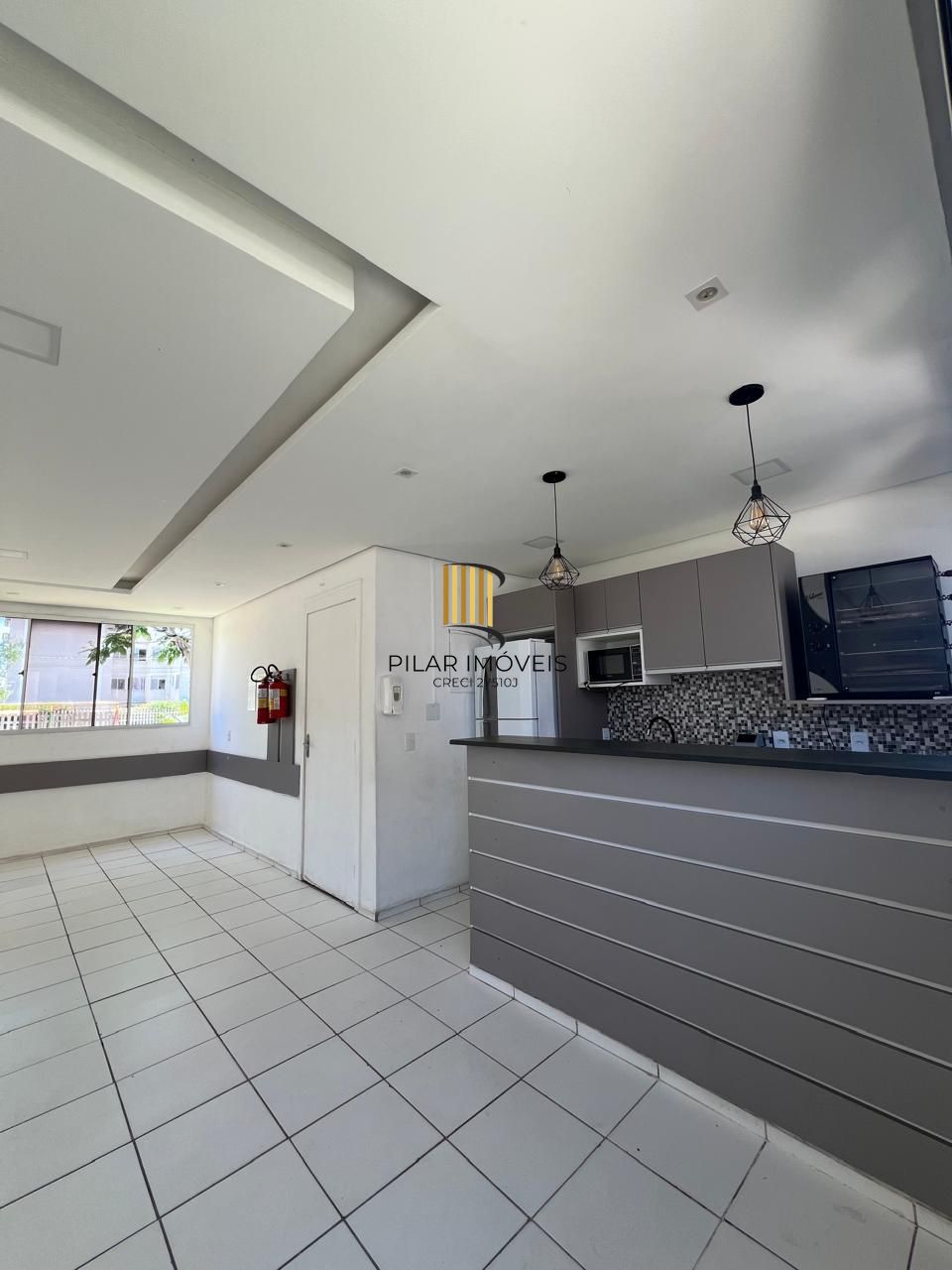 Apartamento com 02 quartos e 01 vaga fixa no Bairro Hípica