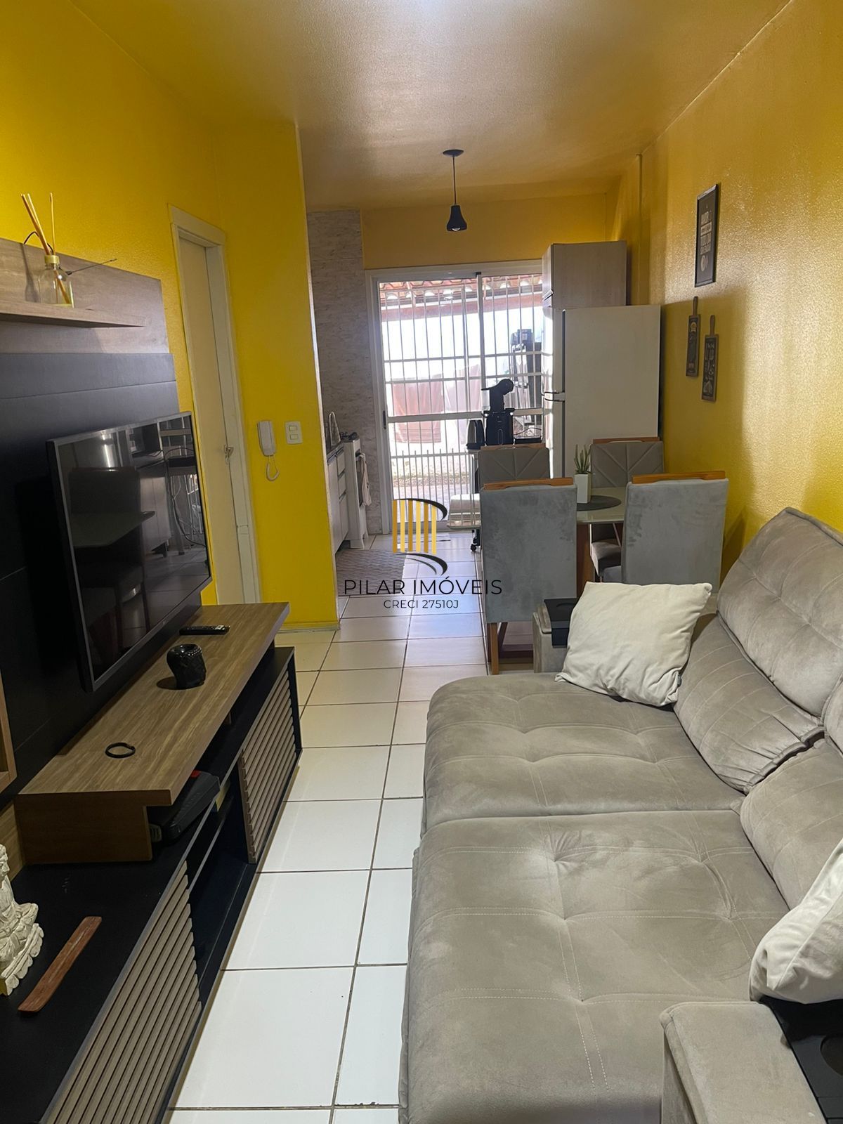 Casa de Condomínio 2 dormitórios no bairro Jardim Algarve