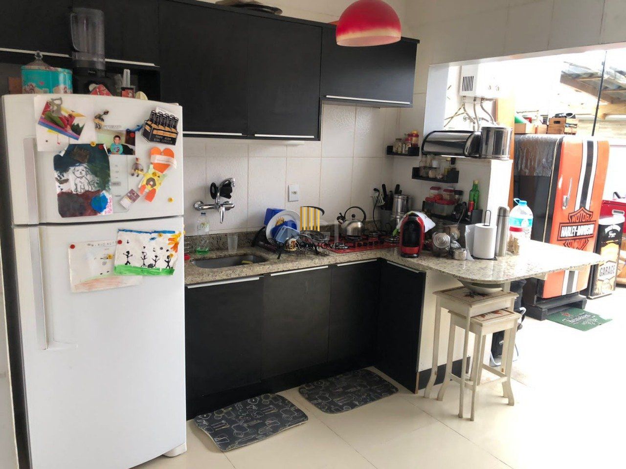 Casa com 3 dormitórios 2 suítes, área gourmet, vaga de estacionamento,  Guarujá,  Porto Alegre RS 