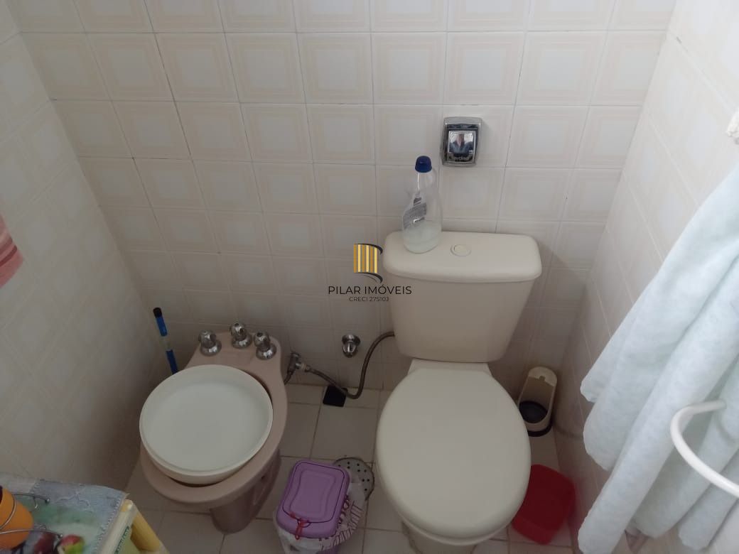 Apartamento de 3 dormitórios Bairro Teresópolis Porto Alegre RS !