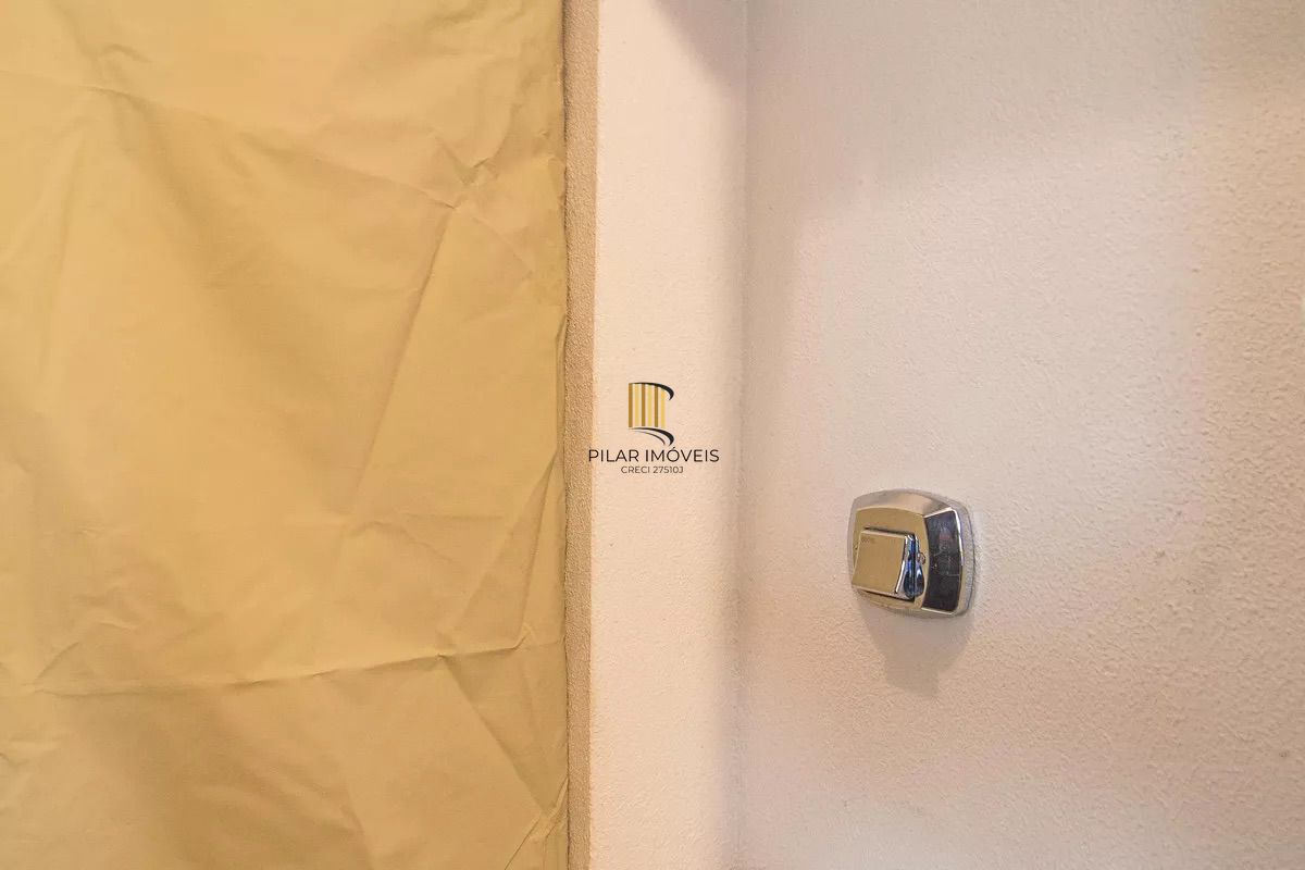 Casa 2 dormitórios no bairro Cristal