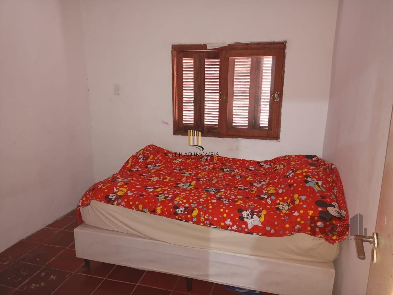 Casa para Venda - 482m², 3 dormitórios, 3 vagas - Camaquã, Porto Alegre