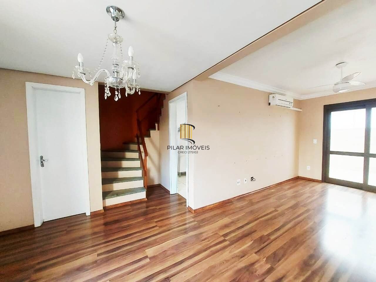 Casa em condomínio, 2 quartos, 1 vaga, bairro, 104m² Camaquã Porto Alegre