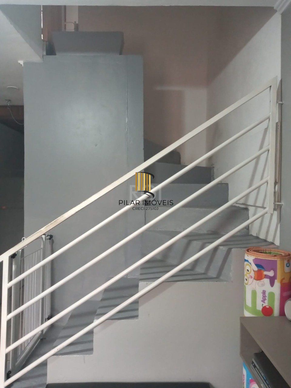 Casa com 5 quartos, 1 suíte, 4 vagas de garagem, no bairro Aberta dos Morras, Porto Alegre/RS