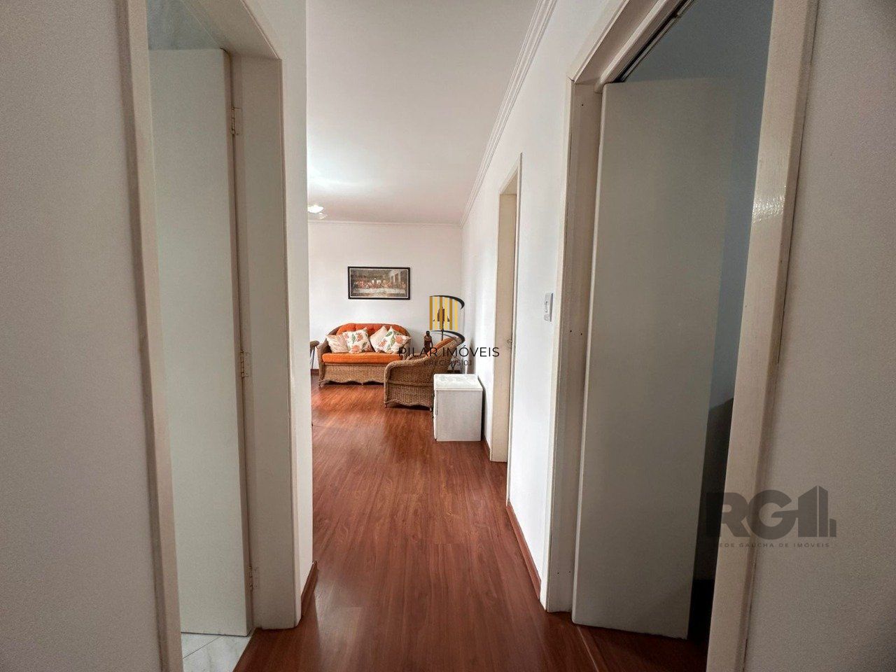 Apartamento a venda dois dormitórios, sacada, suíte e vaga na zona sul de porto alegre